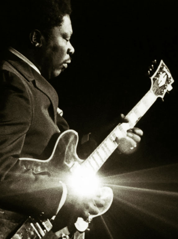 BB King playing his Gispon named Lucille